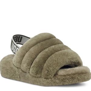 Ugg Fluff Yeah Slipper size 12 in dark green